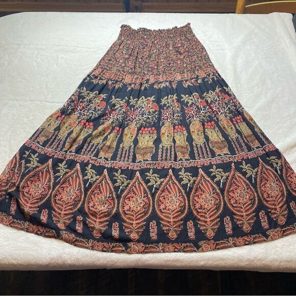 Fortina Vintage Floral Design Black Red Boho Skirt Size Medium - Picture 1 of 11